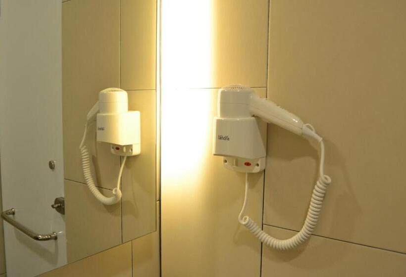 Quarto Superior, U Design Hotel Mentakab
