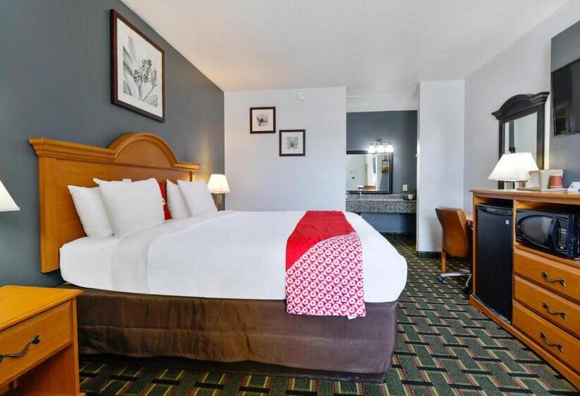 스탠다드 룸 킹사이즈 침대, Lake Park Inn Express