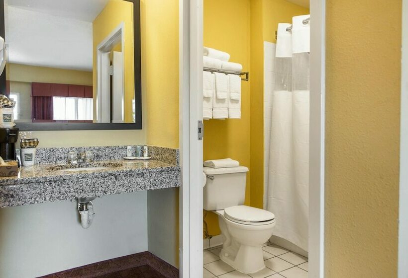 스탠다드 룸 더블 침대 2개, Quality Inn Calera I65 Exit 231