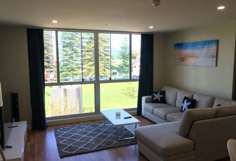 آپارتمان مدیریتی 2 خوابه, Accommodate Sa