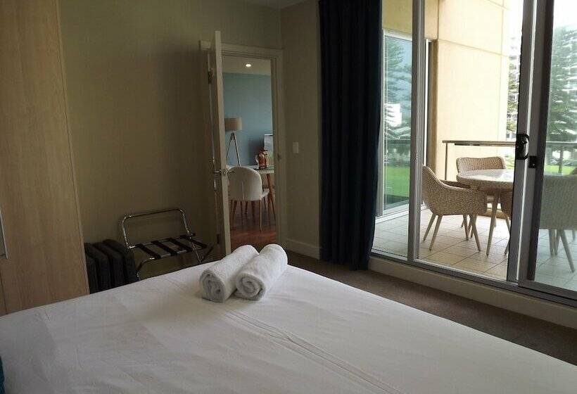 آپارتمان مدیریتی 2 خوابه, Accommodate Sa