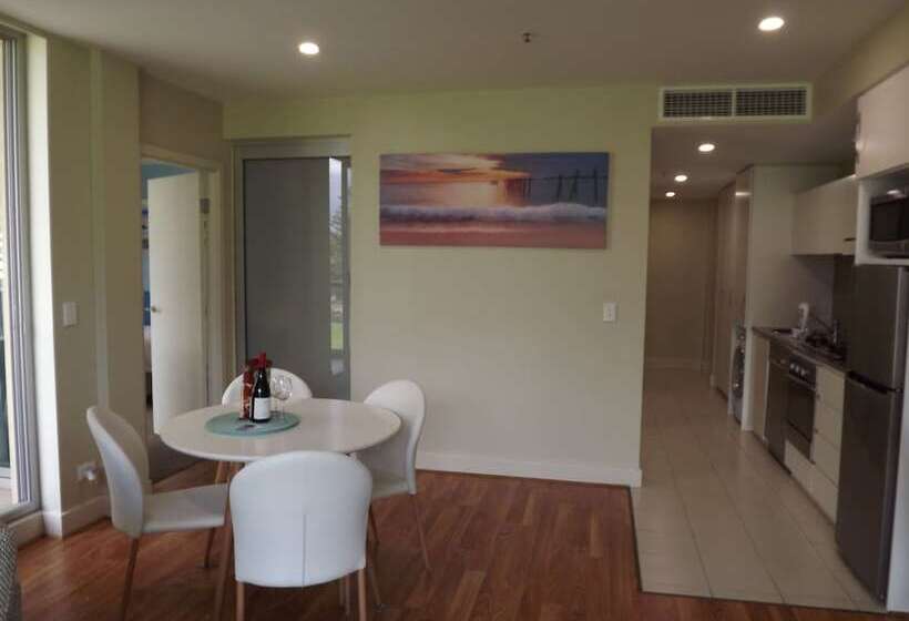 آپارتمان مدیریتی 2 خوابه, Accommodate Sa