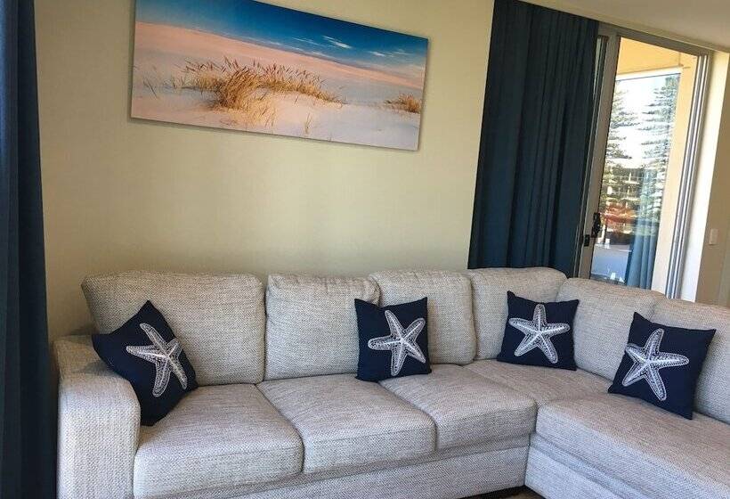 آپارتمان مدیریتی 2 خوابه, Accommodate Sa