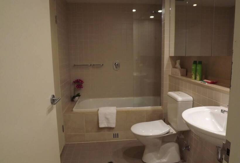 آپارتمان مدیریتی 2 خوابه, Accommodate Sa