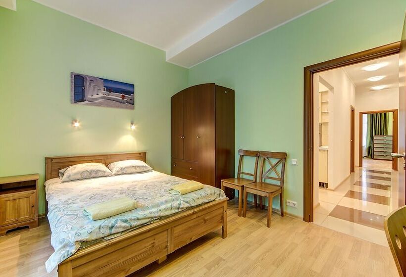 آپارتمان 2 خوابه, Apartments Near Palace Square