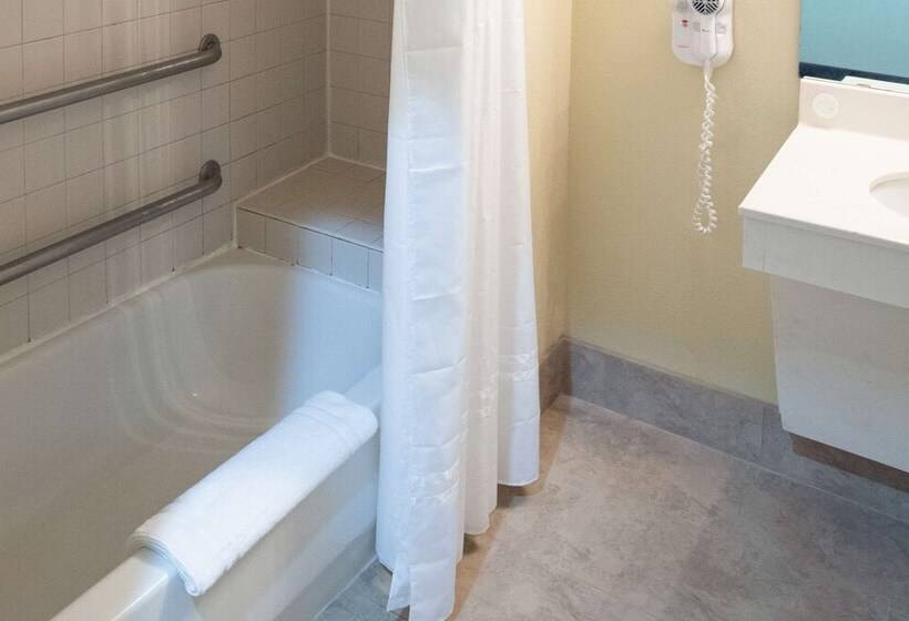 Номер Стандарт 2 Двуспальные Кровати, Americas Best Value West Point