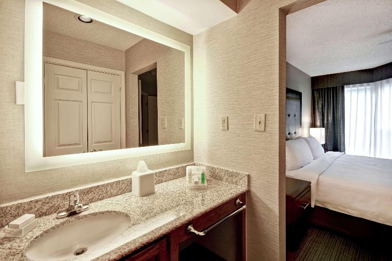 מיטת קינג בסוויטה, Homewood Suites By Hilton Atlantagalleria/cumberland