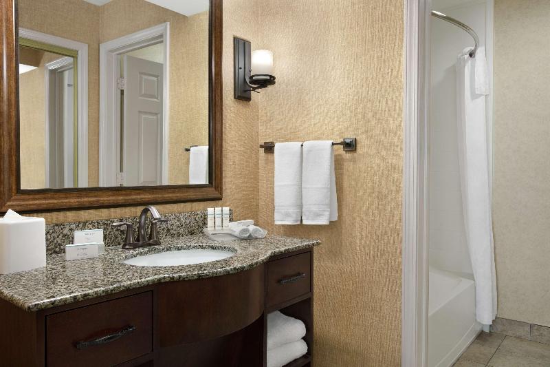 Люкс Кровать Кинг, Homewood Suites By Hilton Syracuse/liverpool