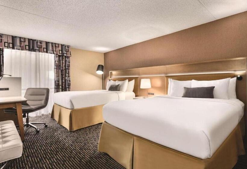 Номер Стандарт, Wyndham Garden Conference Center Champaign/urbana