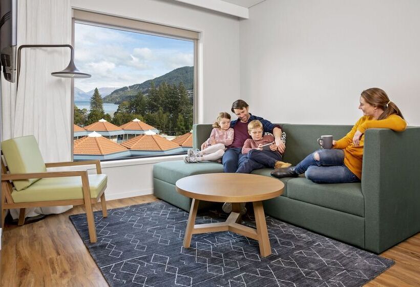 산 전망 스위트, Holiday Inn Express & Suites Queenstown, An Ihg