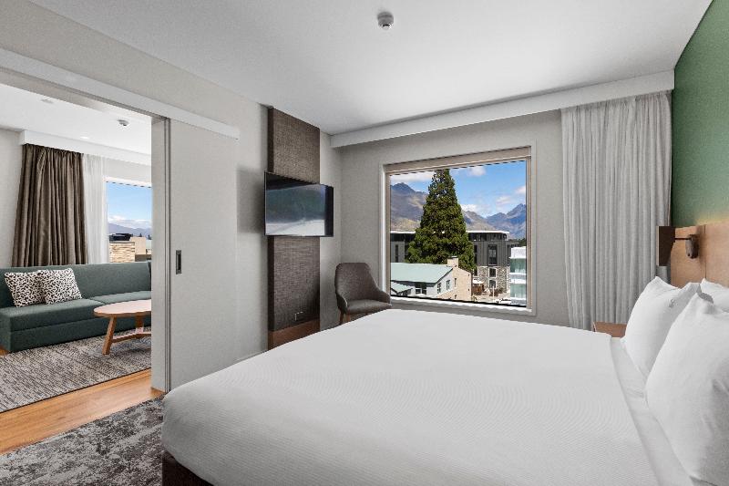 산 전망 스위트, Holiday Inn Express & Suites Queenstown, An Ihg