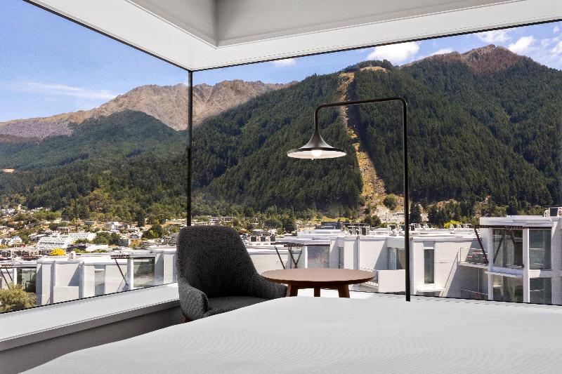 스탠다드 룸 킹사이즈 침대, Holiday Inn Express & Suites Queenstown, An Ihg