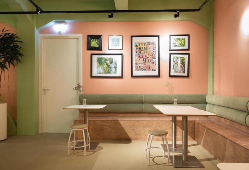디럭스 룸 도시 전망, Pink Flamingo Boutique Hostel