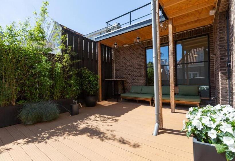 기본룸, Pink Flamingo Boutique Hostel