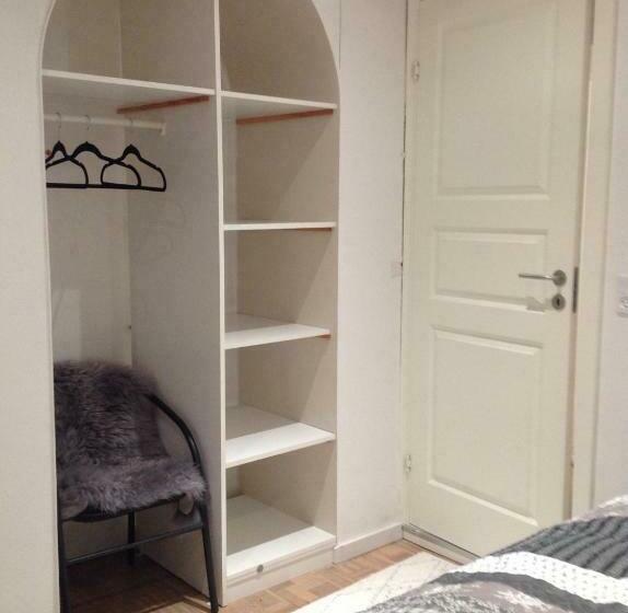 اتاق استاندارد با سرویس بهداشتی مشترک, Marna Guesthouse Doubleroom Nr.4