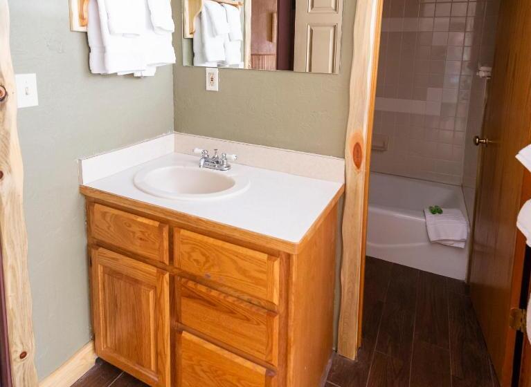 スタンダードルーム, Arrowhead Mountain Lodge