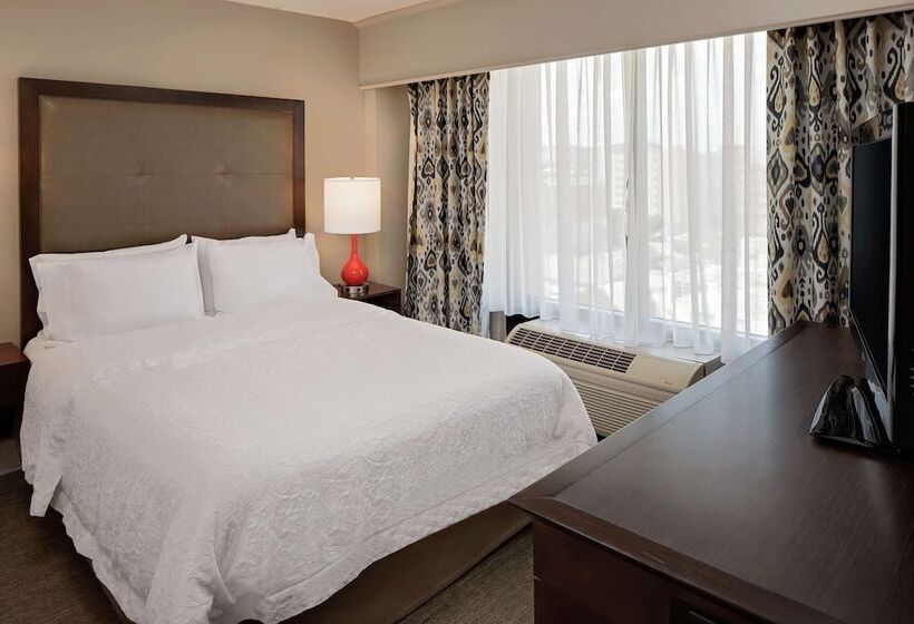 سوییت, Hampton Inn Louisville Downtown