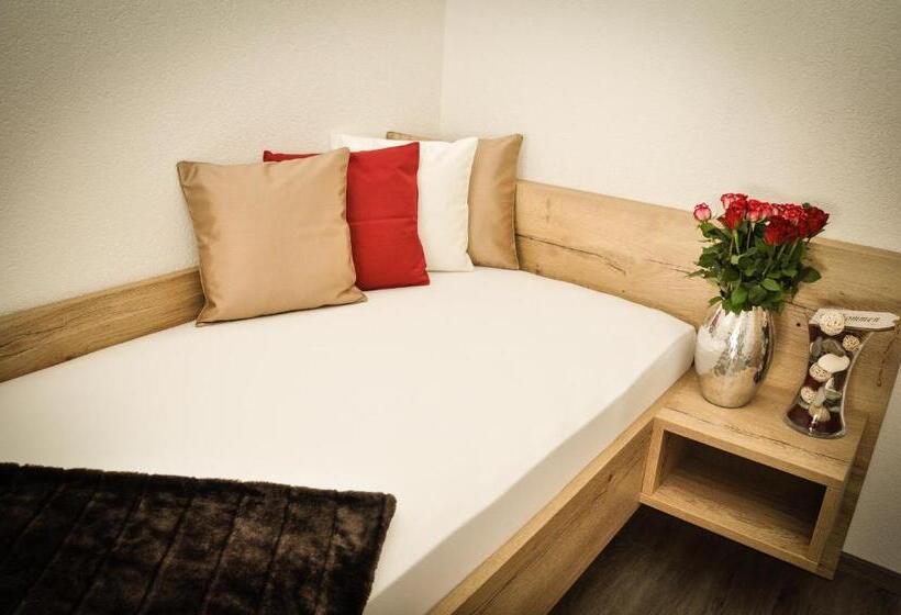 バルコニー付き１ベッドルームアパートメント, Apart Wolf Arlberg