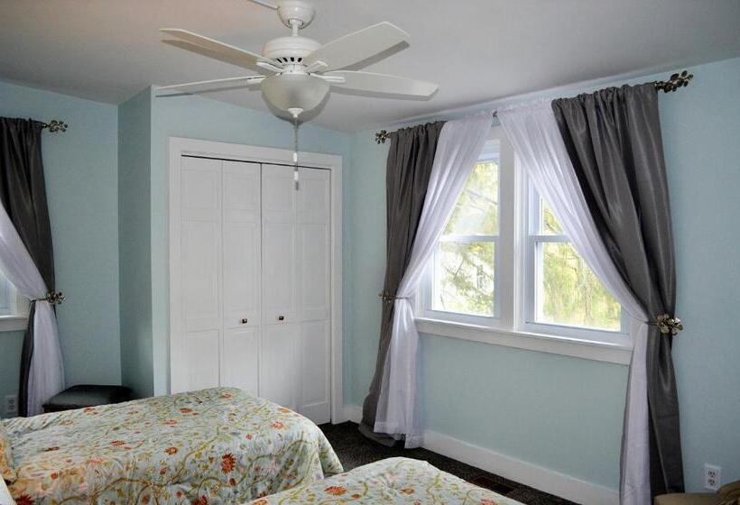 Номер Deluxe, John Henry Bed & Breakfast