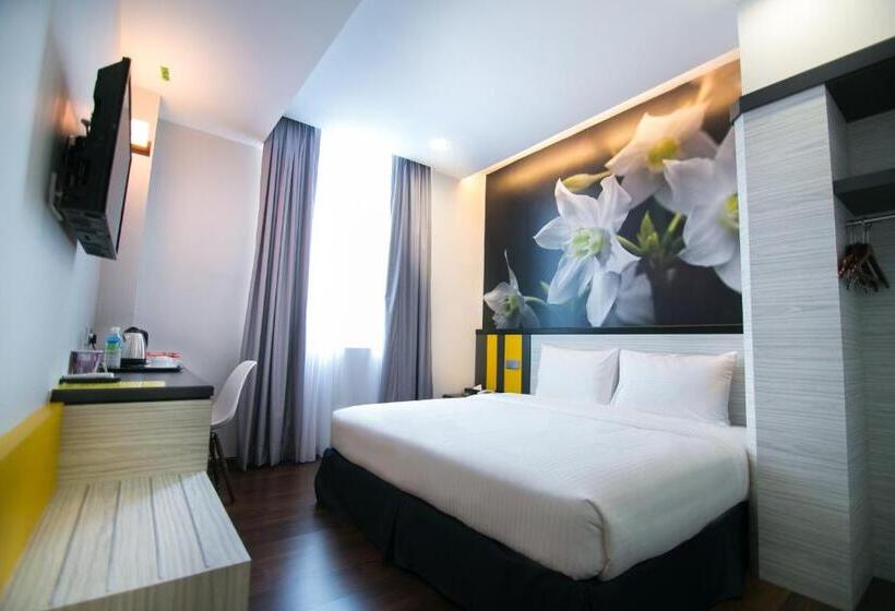 キングサイズベッドのスーペリアルーム, Indra Hotel   Boutique Suites