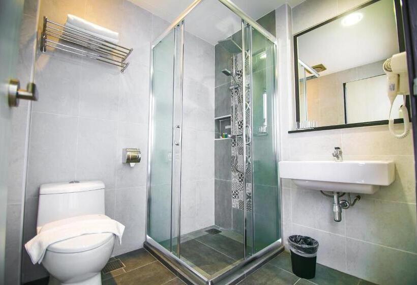 ファミリールーム, Indra Hotel   Boutique Suites