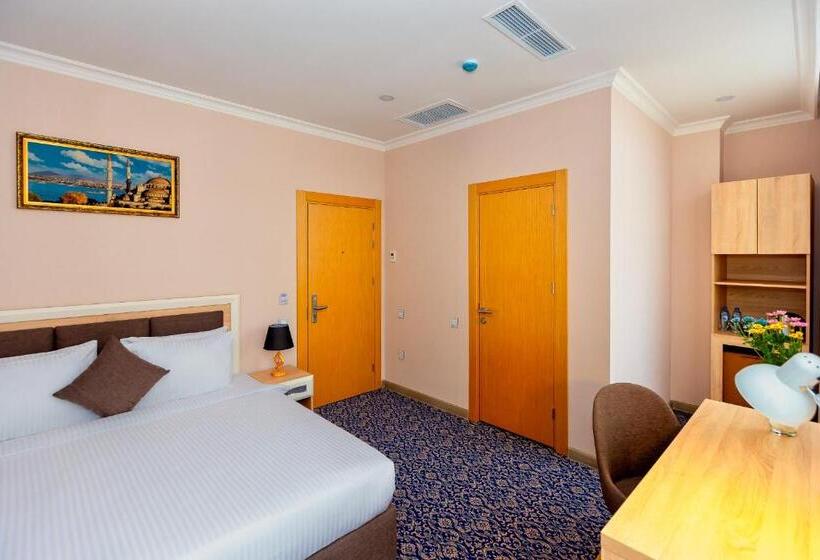اتاق استاندارد با چشم‌انداز باغ, Golden City Hotel Baku