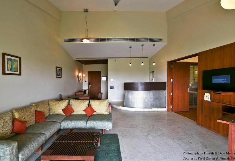 套房, Gulmohar Greens   Golf & Country Club