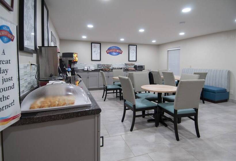 Номер Стандарт 2 Двуспальные Кровати, Baymont By Wyndham Tuscaloosa