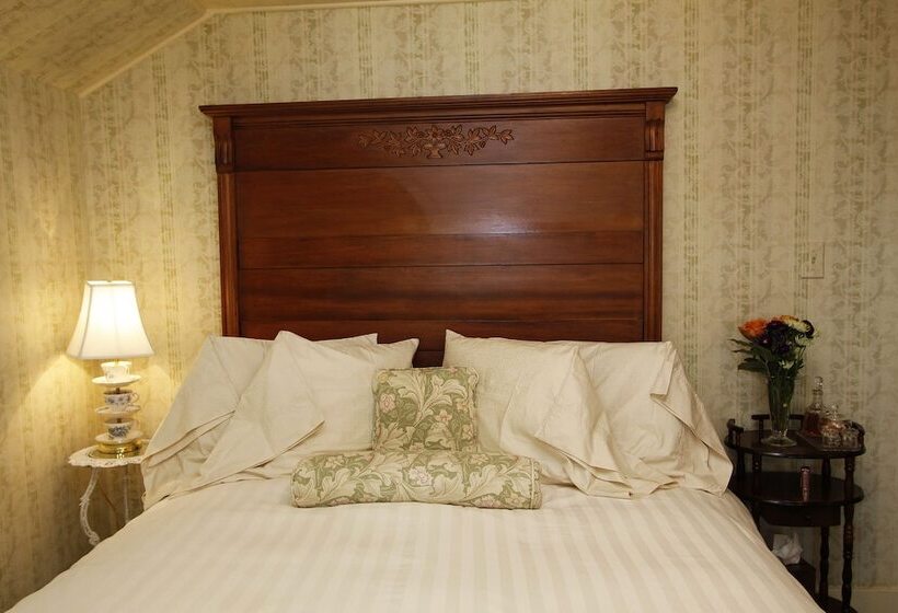 Номер Стандарт, The Jabberwock Bed & Breakfast