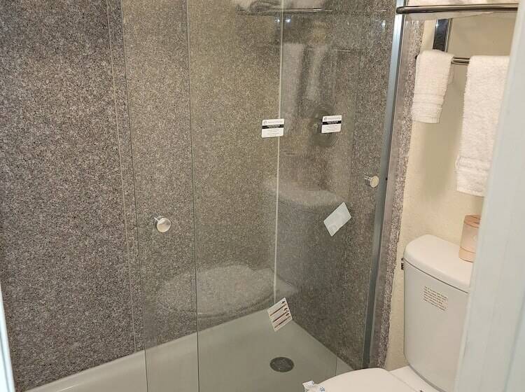 Номер Стандарт 2 Двуспальные Кровати, Knights Inn   Lithonia