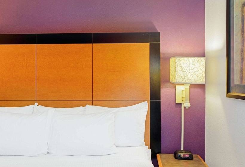 חדר סטנדרט שתי מיטות זוגיות, La Quinta By Wyndham Orlando I Drive/conv Center