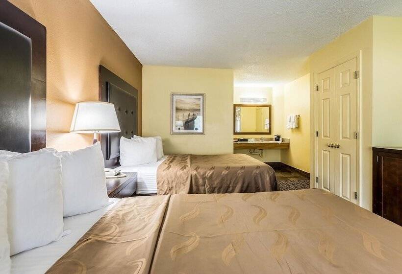 스탠다드 룸 더블 침대 2개, Quality Inn Clemson Near University