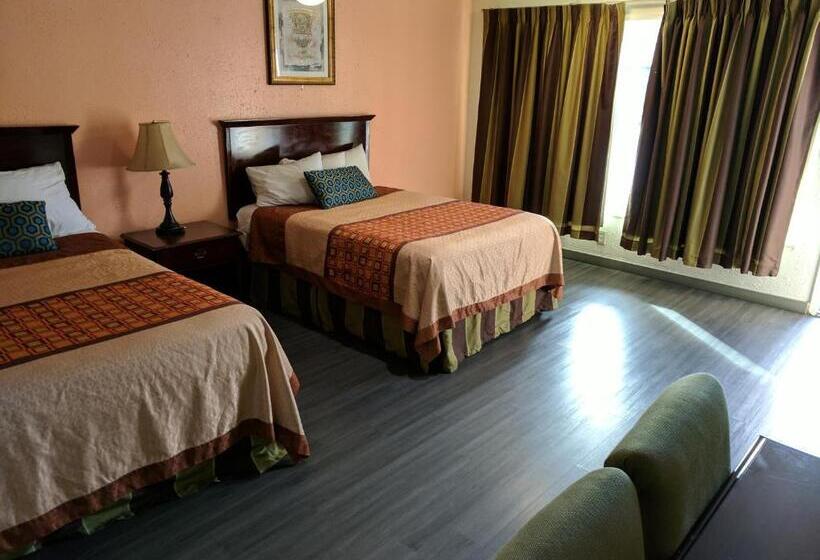 Standardrum, La Hacienda Motel