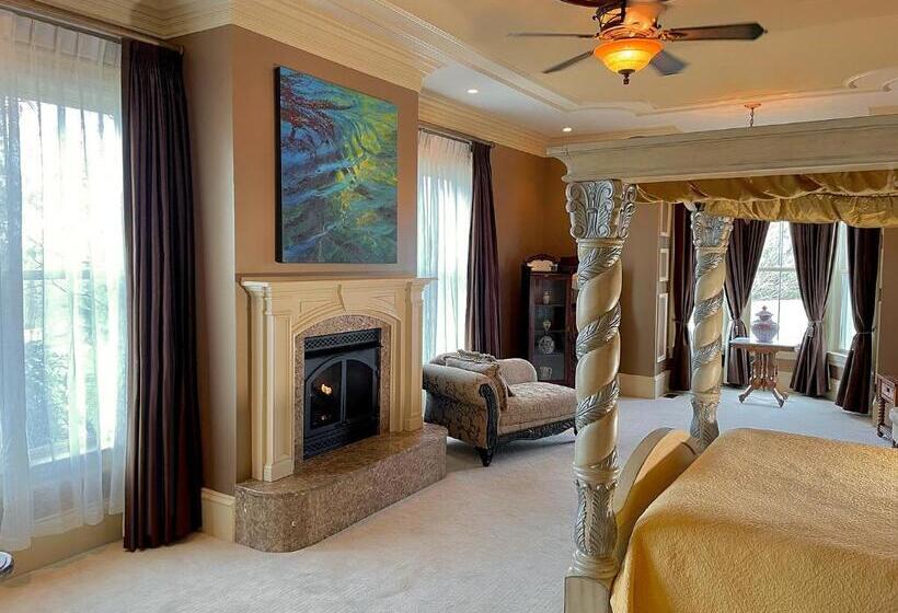 스위트 킹사이즈 침대, Wildflower Ranch Inn
