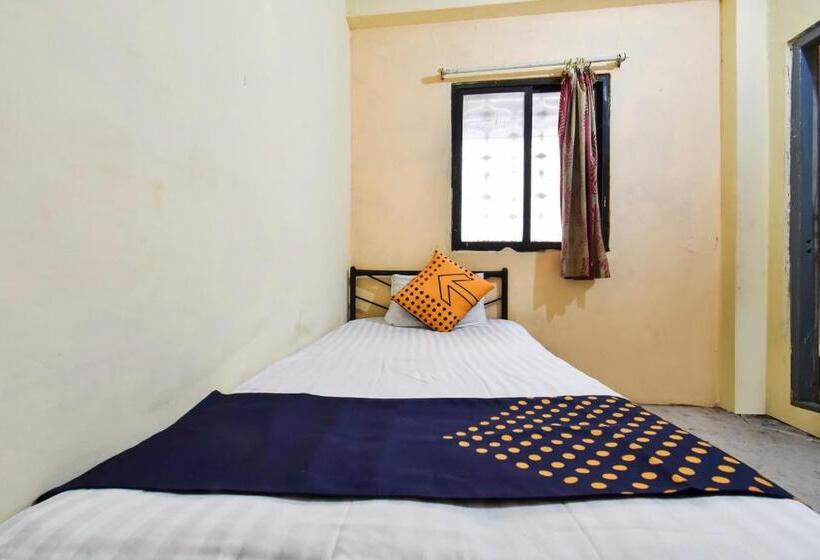 Трехместный Номер Классика, Spot On 64570 Hotel Deepali Lodging