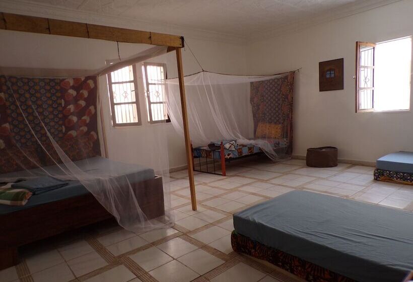 اتاق خانوادگی, Le Triskell Auberge   Hostel