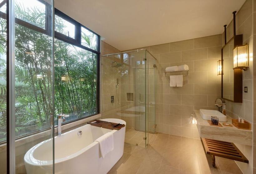 اتاق لوکس, Wyndham Grand Kn Paradise Cam Ranh