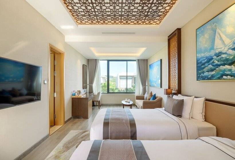 ویلای 4 خوابه, Wyndham Grand Kn Paradise Cam Ranh