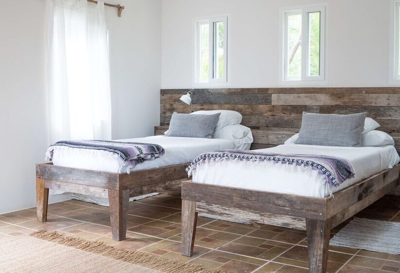 Хижина, Thatch Caye, A Muy Ono Resort