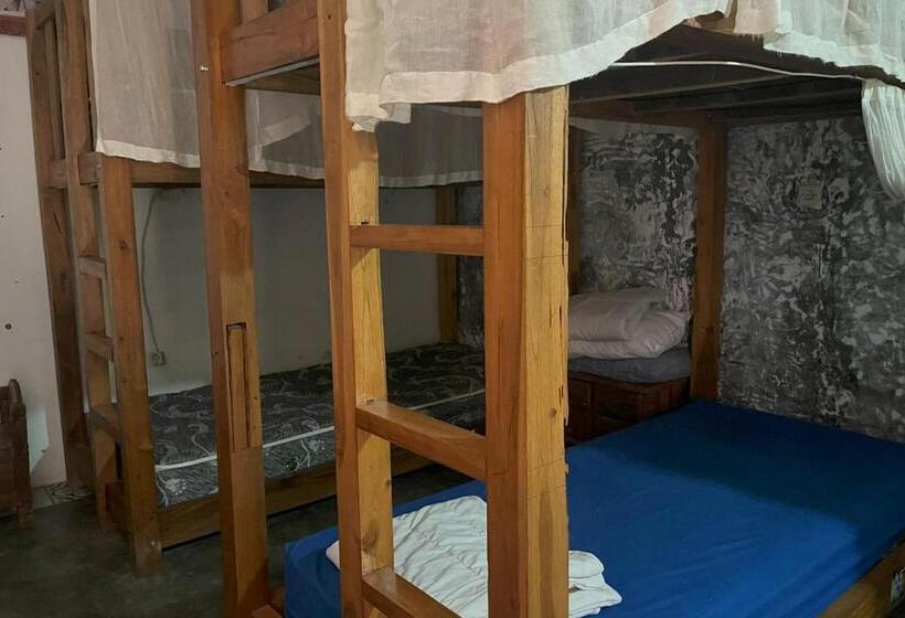 اتاق خانوادگی, Twospaces Living At Wave And Chill House, Canggu