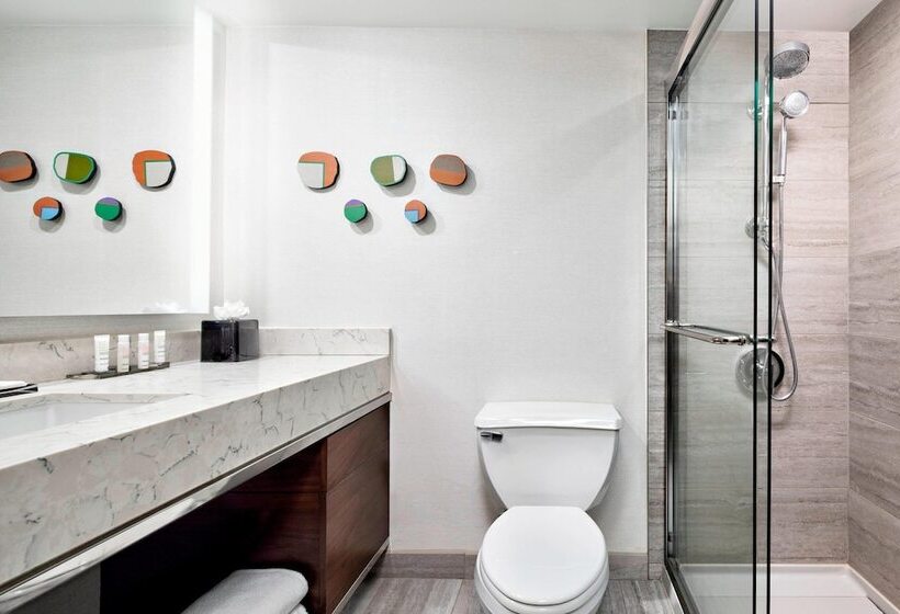 اتاق استاندارد با 2 تخت دوبل, New York Laguardia Airport Marriott