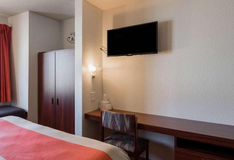 장애인을 위한 스탠다드 룸, Motel 6 Olathe, Ks