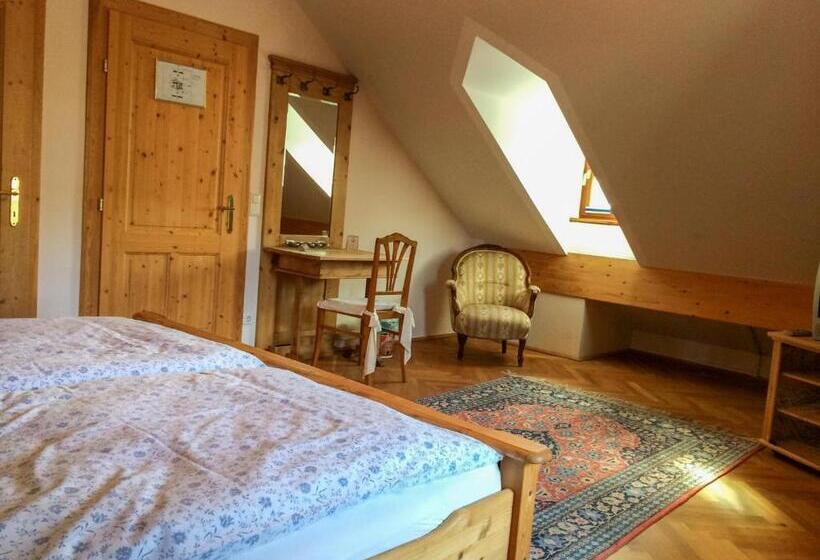 Номер Стандарт Вид на Горы, Schweizerhof Am See