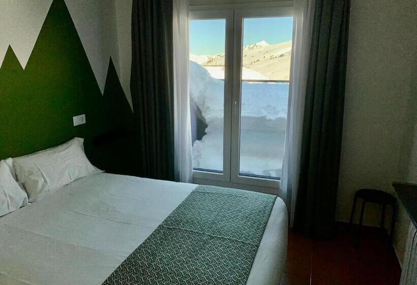 1 Bedroom Penthouse Apartment, Musher