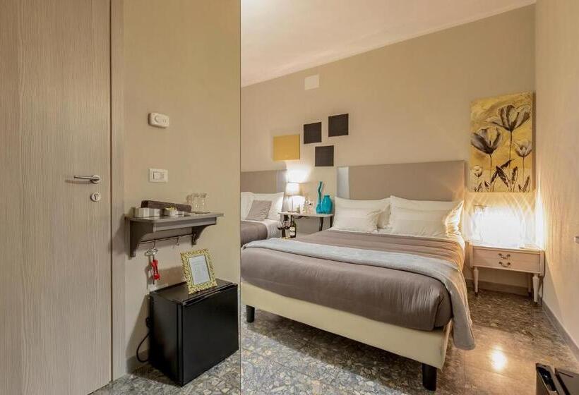 Номер Deluxe, Musica Guest House