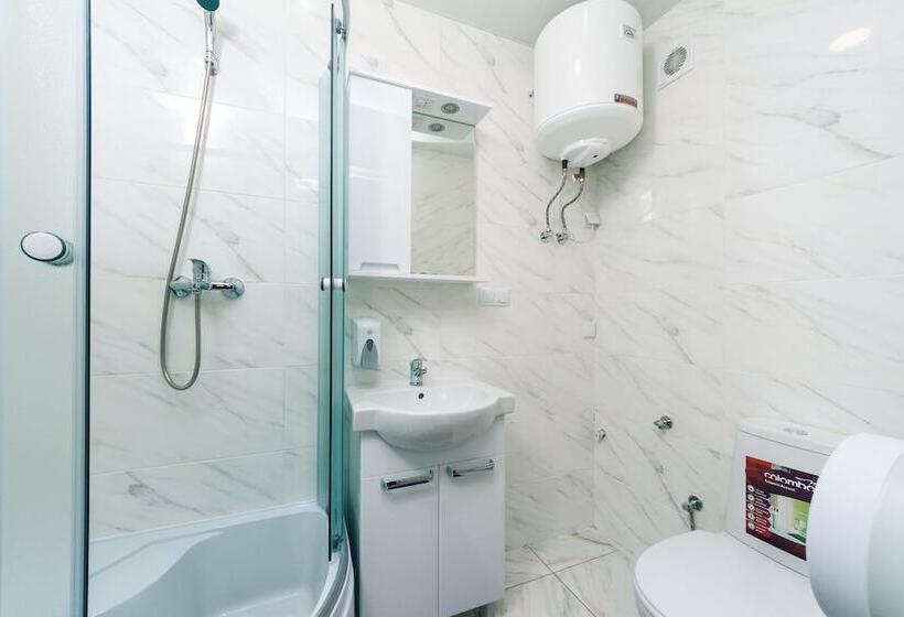 آپارتمان 1 خوابه, Flatrent Smarthouse