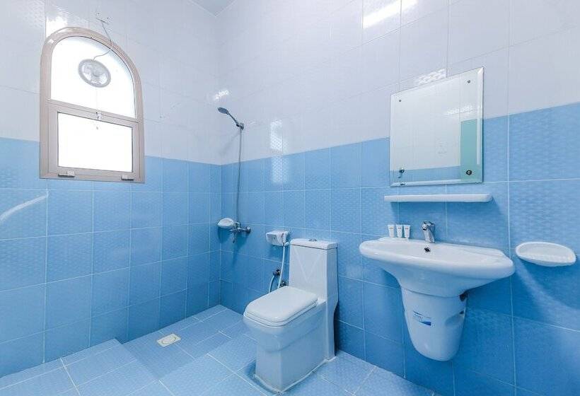 اتاق لوکس سه تخته, Ras Al Hadd Guest House