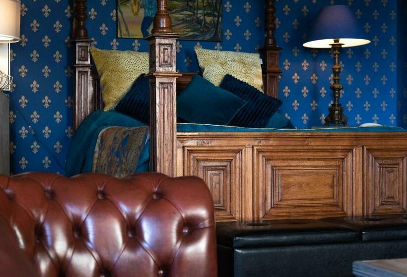 Номер Deluxe, Château De Pramenoux