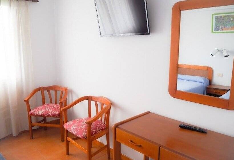 اتاق اکونومی, La Terraza