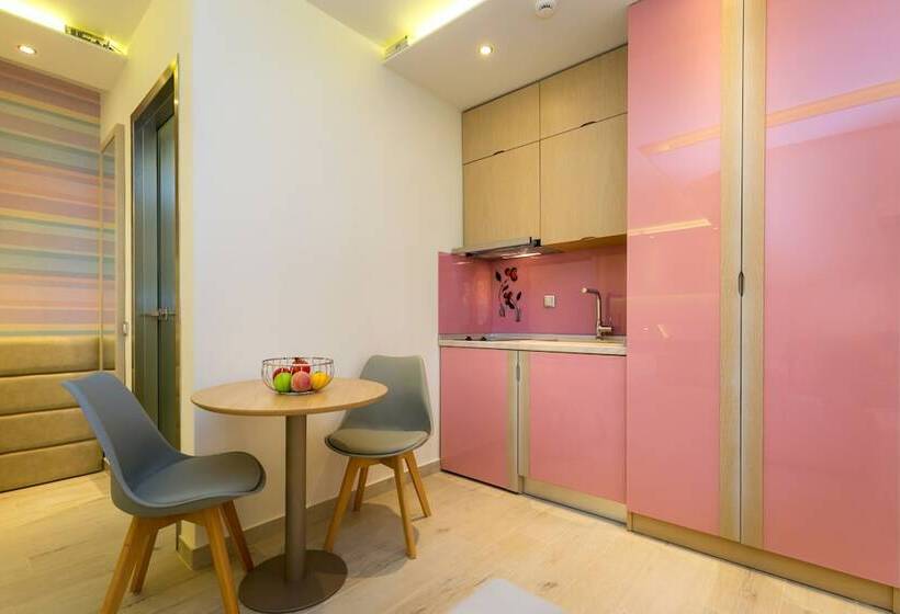 Люкс Deluxe Кровать Кинг, Lobelia Luxury Suites